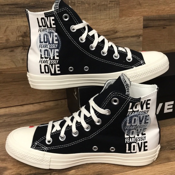 Converse Shoes - CONVERSE CTAS HIGH TOP BRAND NEW